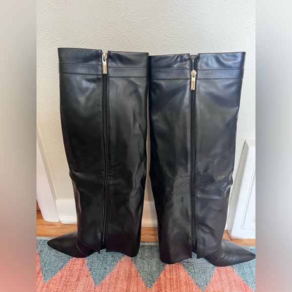 Fold Over Wedge Boot with Lock - Picture 3 of 5